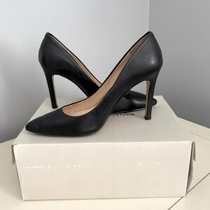 Banana Republic Leather Pumps